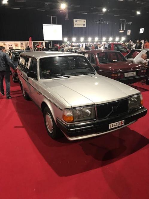 Nog iemand op zoek naar een nieuwe 240 Diesel ?, Auto's, Volvo, Bedrijf, Te koop, Centrale vergrendeling, Elektrische buitenspiegels