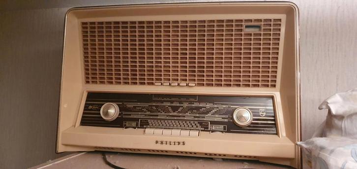 Vintage phillips radio, Antiek en Kunst, Antiek | Tv's en Audio, Ophalen