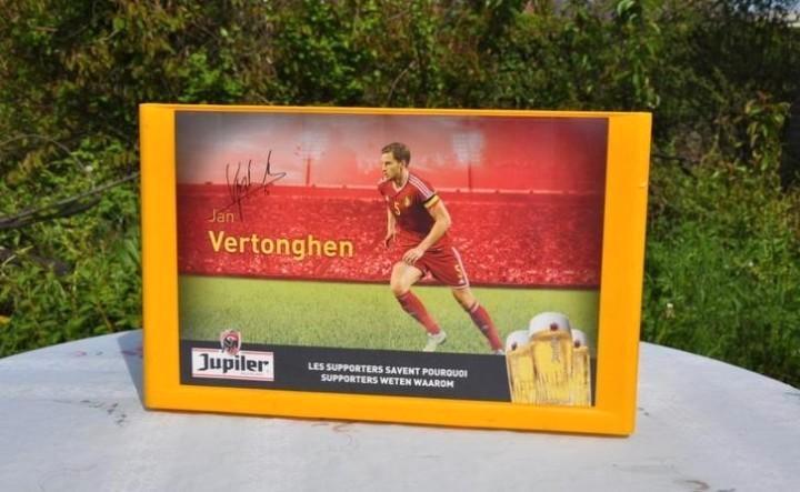 bac de rangement publicitaire diable rouge jan vertonghen, Verzamelen, Biermerken, Gebruikt, Overige typen, Jupiler, Ophalen of Verzenden