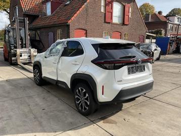 PARE-CHOCS ARRIÈRE Toyota Yaris Cross (PB1 / PJ1), Utilisé, Arrière, Toyota, Pare-chocs