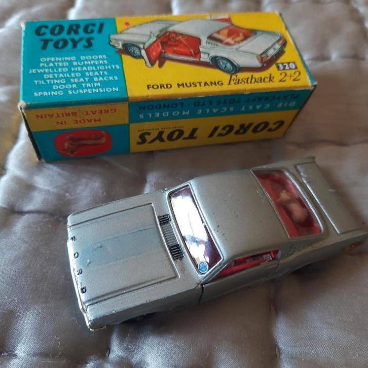 CORGI nr. 320 : FORD MUSTANG FASTBACK 2+2*VINTAGE*, Hobby en Vrije tijd, Modelauto's | 1:43, Zo goed als nieuw, Auto, Corgi, Ophalen