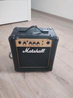 Marshall MG10 gitaaramp, Muziek en Instrumenten, Versterkers | Bas en Gitaar, Ophalen, Zo goed als nieuw