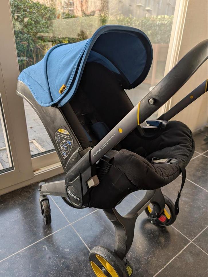Doona+ met Isofix basis en veel extra's, Kinderen en Baby's, Autostoeltjes, Zo goed als nieuw, Isofix, Ophalen