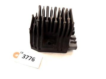 R1 2004 - 2006 Yamaha Spanningsregelaar D1-46342 beschikbaar voor biedingen