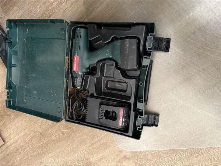 Metabo Accu Boormachine BZ-12-SP – met lader en accu, Doe-het-zelf en Bouw, Overige Doe-Het-Zelf en Bouw, Gebruikt, Verzenden