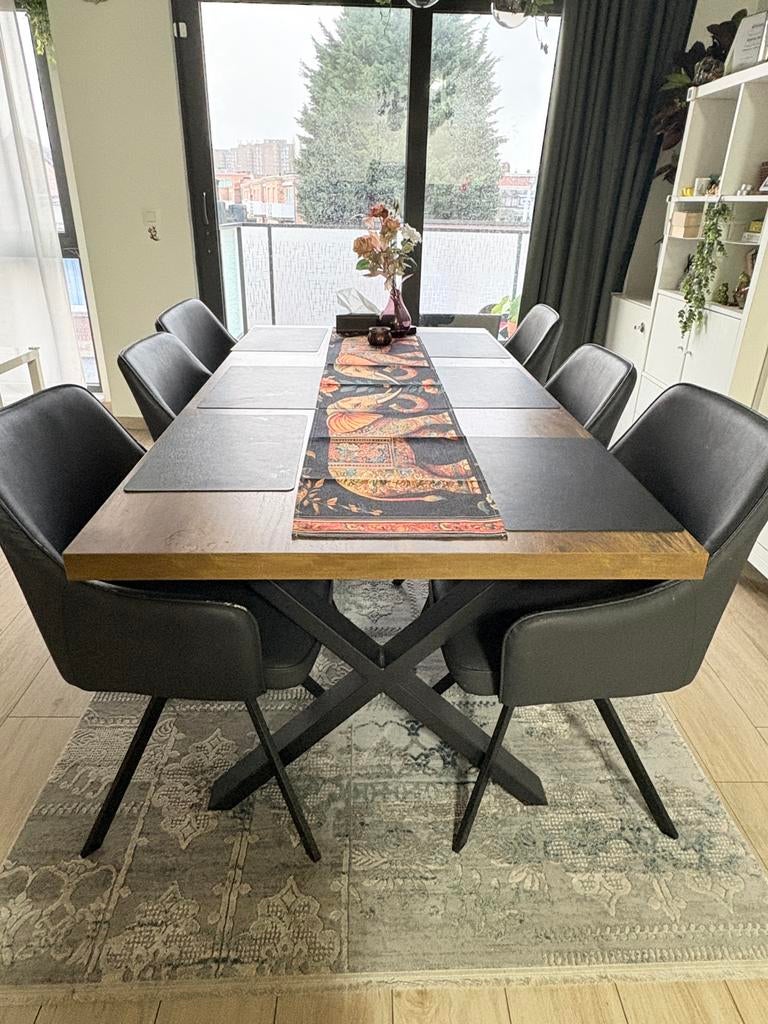 6 seaters dining table with chairs, Huis en Inrichting, Ophalen