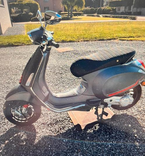 Vespa sprint S   25 km/u, Fietsen en Brommers, Brommers | Vespa, Zo goed als nieuw, Overige modellen, Klasse A (25 km/u), Ophalen