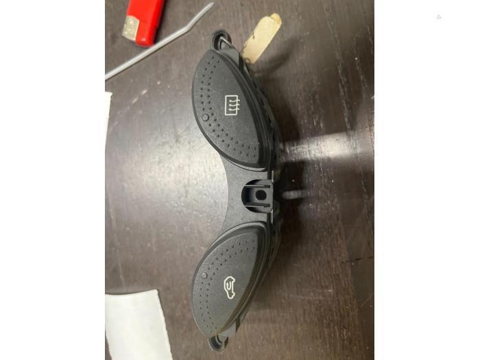 Airco bedieningspaneel van een Ford Focus, Auto-onderdelen, Airco en Verwarming, Gebruikt, 3 maanden garantie