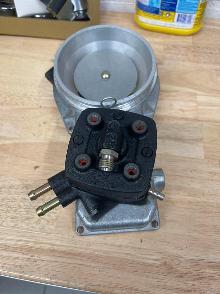 Splinternieuwe NOS luchtmassameter Volvo 240, Auto diversen, Auto-accessoires, Nieuw, Ophalen of Verzenden