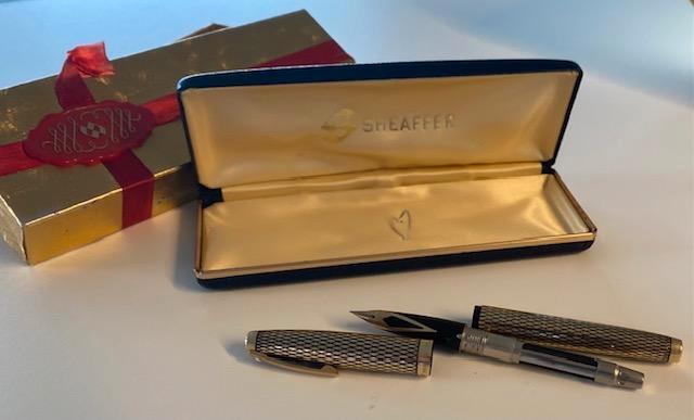 Sheaffer Imperial Sovereign 14K vulpen – diamant-motief, Collections, Stylos, Neuf, Stylo, Sheaffer, Avec boîte, Enlèvement