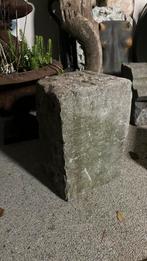 Arduin sokkel/ voet/ pilaar/ tafeltje blauwe steen, Huis en Inrichting, Woonaccessoires | Zuilen en Pilaren, Ophalen, Gebruikt