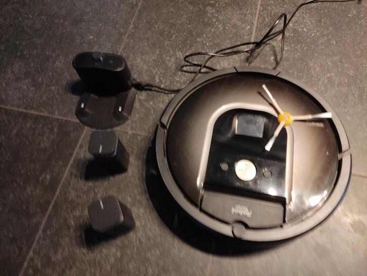 Robot stofzuiger - iRobot 980 + 2 Valse muren, Elektronische apparatuur, Stofzuigers, Gebruikt, Stofzuiger, Reservoir, Ophalen