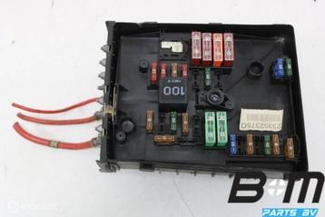 Zekeringskast in motorruimte VW Golf 5 1K0937125A beschikbaar voor biedingen