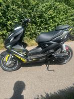 Yamaha aerox 2takt B-klasse (zo goed als nieuw), Fietsen en Brommers, Scooters | Yamaha, Ophalen, Tweetakt, Aerox, 50 cc