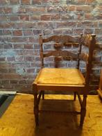 Chaie de coin en bois avec jon en tres bon état, Antiquités & Art, Enlèvement