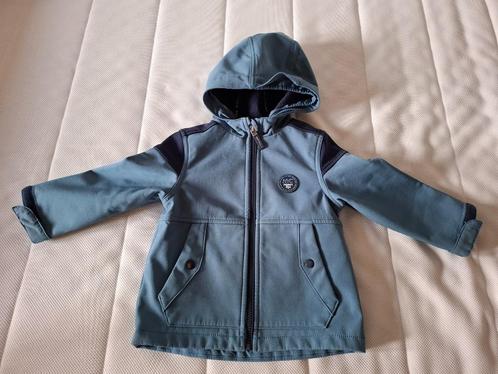 Regenjas blauw maat 92 (in softshell), Kinderen en Baby's, Kinderkleding | Maat 92, Gebruikt, Jongen, Jas, Ophalen of Verzenden