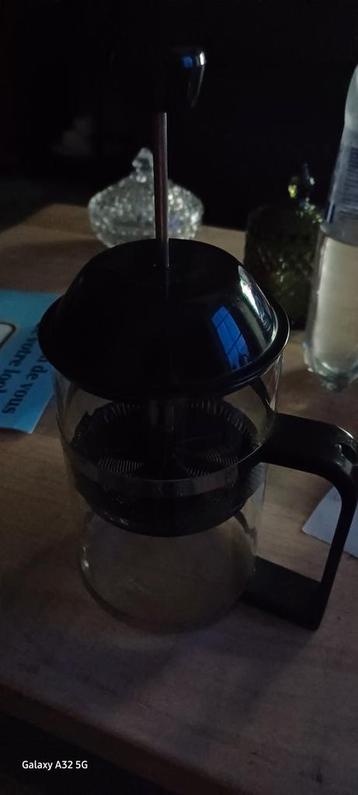 Cafetière ou théière à piston. Pas de société de transport, Enlèvement, Utilisé, Cafetière