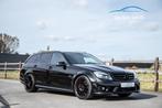 Mercedes-Benz C 63 AMG 6.2 V8*HISTOIRE*XENON*CAMERA*TOIT PAN, Autos, Carnet d'entretien, Cuir, 6208 cm³, Noir