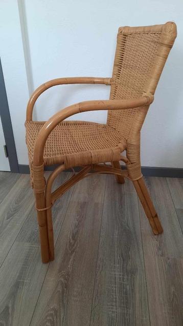 Rieten fauteuil van bamboe en rotan