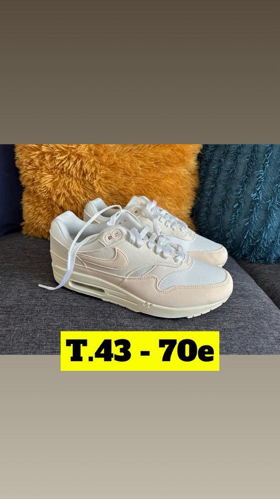 Nike gloednieuw authentiek, Kleding | Heren, Schoenen, Nieuw, Sneakers, Overige kleuren, Ophalen of Verzenden