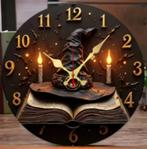 Ronde wandklok van hout Tovenaarshoed (25cm), Ophalen of Verzenden, Nieuw, Wandklok