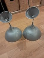 Hanglampen grijs,  2st, Huis en Inrichting, Lampen | Hanglampen, Ophalen of Verzenden, Gebruikt, Kunststof, 50 tot 75 cm