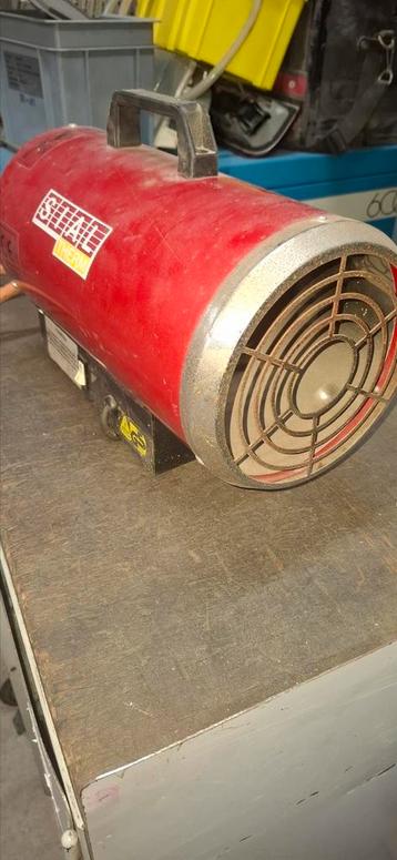 Warmekanon op propaan en 220v beschikbaar voor biedingen