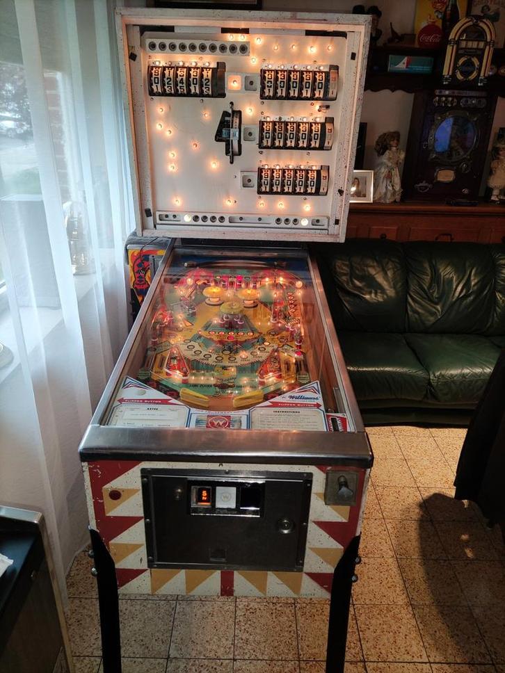 Flipper flipperkast williams EM jeux de café bistrot, Verzamelen, Automaten | Flipperkasten, Williams, Ophalen