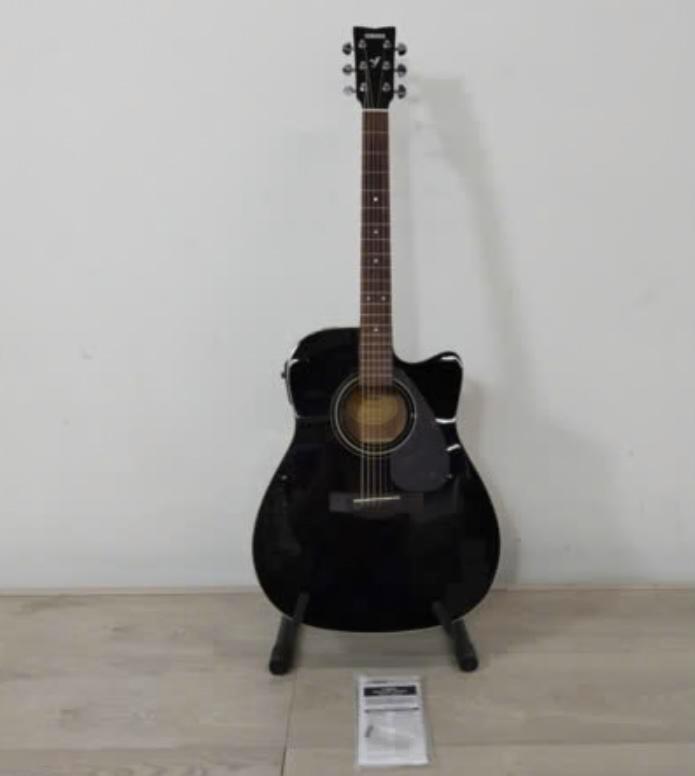 Yamaha fx370c, Muziek en Instrumenten, Snaarinstrumenten | Gitaren | Akoestisch, Nieuw, Ophalen