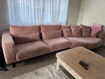 Salon  beschikbaar voor biedingen