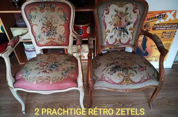 2 PRACHTIGE VINTAGE ZETELS beschikbaar voor biedingen