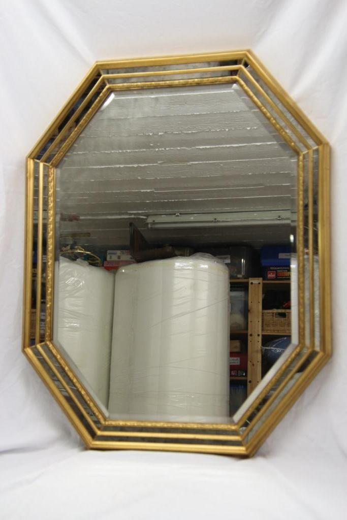 Grote muurspiegel met versiering, Huis en Inrichting, Woonaccessoires | Spiegels, Zo goed als nieuw, 50 tot 75 cm, Minder dan 100 cm