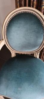 2 stoeltjes met armleuning, Ophalen