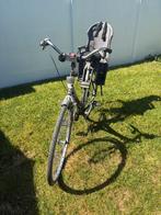 Fiets met kinderzitje, Fietsen en Brommers, Ophalen, Zo goed als nieuw