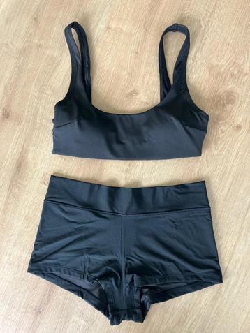 H&M basic bikini top met short maat 36