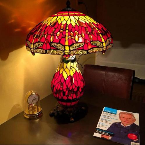 Tiffany lamp Studio stijl RED DRAGONFLY tafellamp, Antiek en Kunst, Curiosa en Brocante, Ophalen of Verzenden