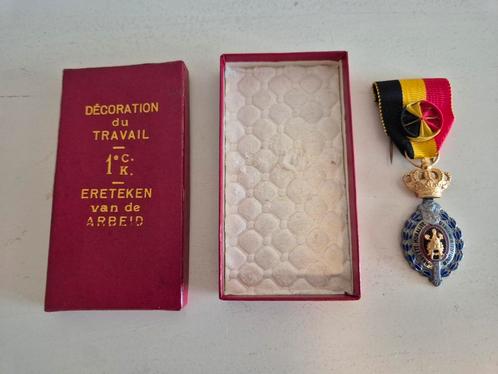 Onderscheiding van de arbeidsmedaille 1e klas met koffer, Postzegels en Munten, Penningen en Medailles, Ophalen of Verzenden