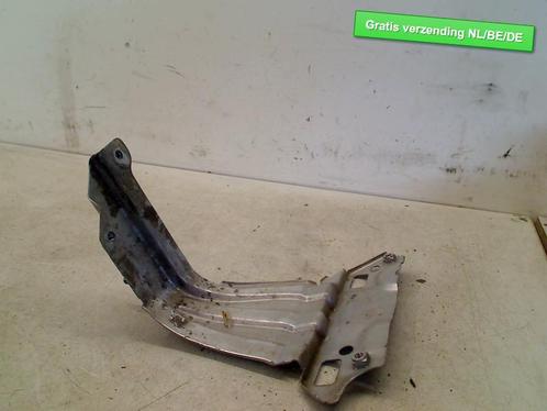 STEUN voor spatscherm links Touran (1T1 / T2) (1T0821135B), Auto-onderdelen, Ophanging en Onderstel, Volkswagen, Gebruikt