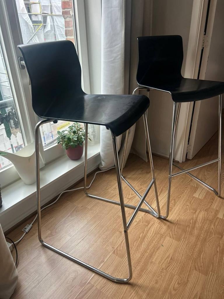 Set van 2 stevige barkrukken / barstoelen IKEA, Huis en Inrichting, Barkrukken, Kunststof, Ophalen