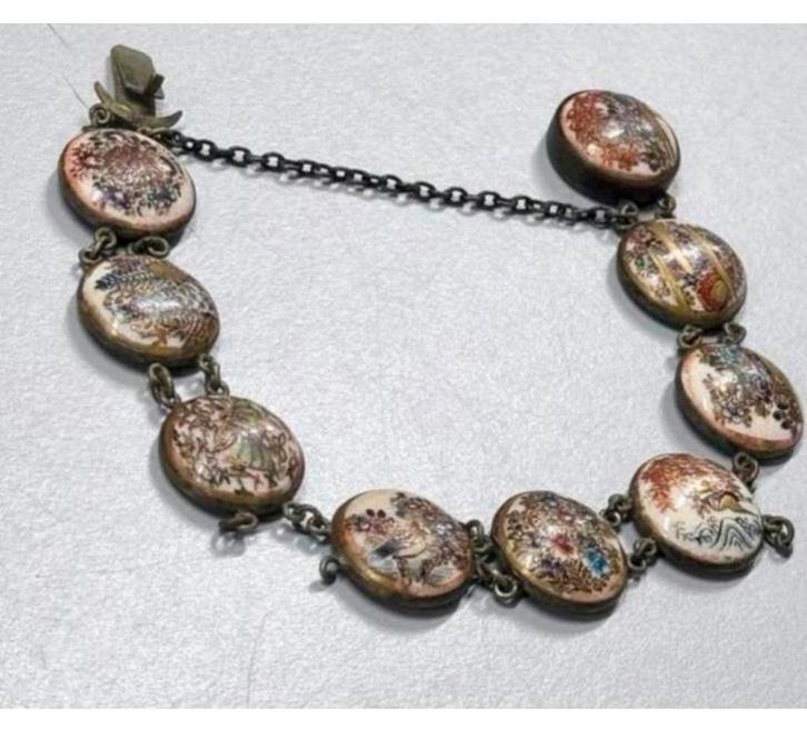 Antieke Satsurnawear armband voor restauratie Japanese Meiji, Handtassen en Accessoires, Antieke sieraden, Armband, Ophalen of Verzenden