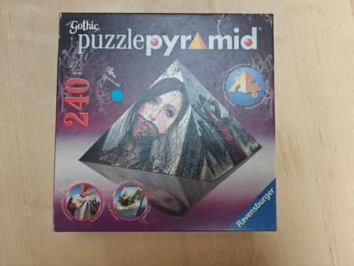 Gothic Puzzle Pyramid 240 stuks, Hobby en Vrije tijd, Denksport en Puzzels, Zo goed als nieuw, Rubik's of 3D-puzzel, Minder dan 500 stukjes