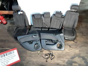 INTERIEUR Seat Leon (1P1) (01-2005/08-2013) (1K4881106PC) beschikbaar voor biedingen
