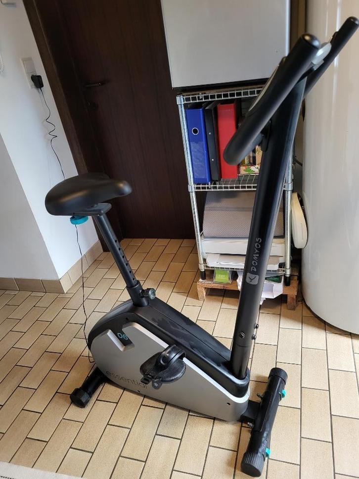 Domyos Hometrainer Essential 6, Sport en Fitness, Fitnessapparatuur, Zo goed als nieuw, Hometrainer, Benen, Aluminium, Ophalen