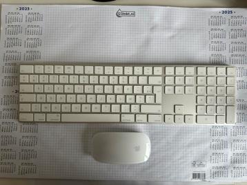 Apple Magic Keyboard en Magic Mouse.