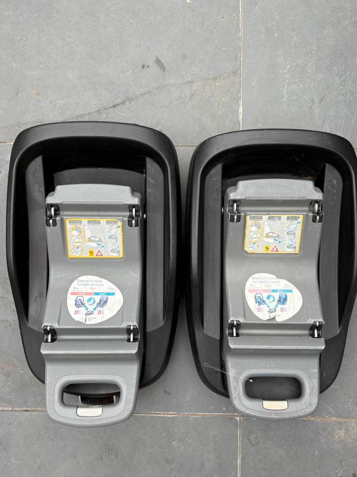 Isofix voor maxicosi 2x (ook afzonderlijk), Kinderen en Baby's, Autostoeltjes, Isofix, Ophalen