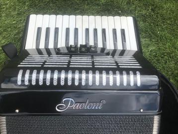 accordion Paoloni beschikbaar voor biedingen