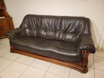 Salon beschikbaar voor biedingen