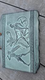 Grieks tafereel (in steen), Antiek en Kunst, Antiek | Wandborden en Tegels, Ophalen of Verzenden