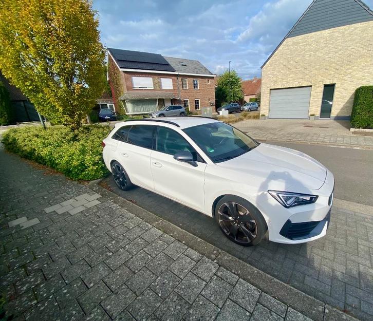 Cupra Leon st 1.4 e- hybrid plug - in dsg(180kw), Auto's, Cupra, Particulier, Leon, ABS, Achteruitrijcamera, Adaptieve lichten
