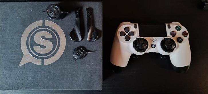 SCUF Infinty4PS Pro wit, Games en Spelcomputers, Spelcomputers | Sony PlayStation 4, Zo goed als nieuw, Pro, Ophalen of Verzenden